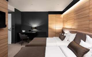 Отель Hotel Del Corso Тимишоара Улучшенный двухместный номер с 1 кроватью-1